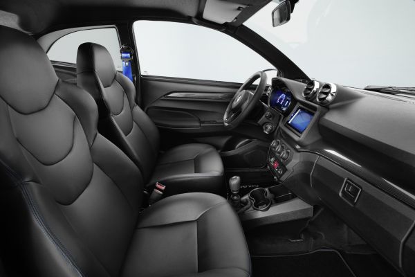 coupe-gti-interior-lateral